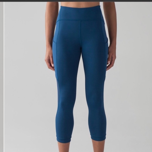 lululemon athletica Pants - Lululemon Sole Training Crop